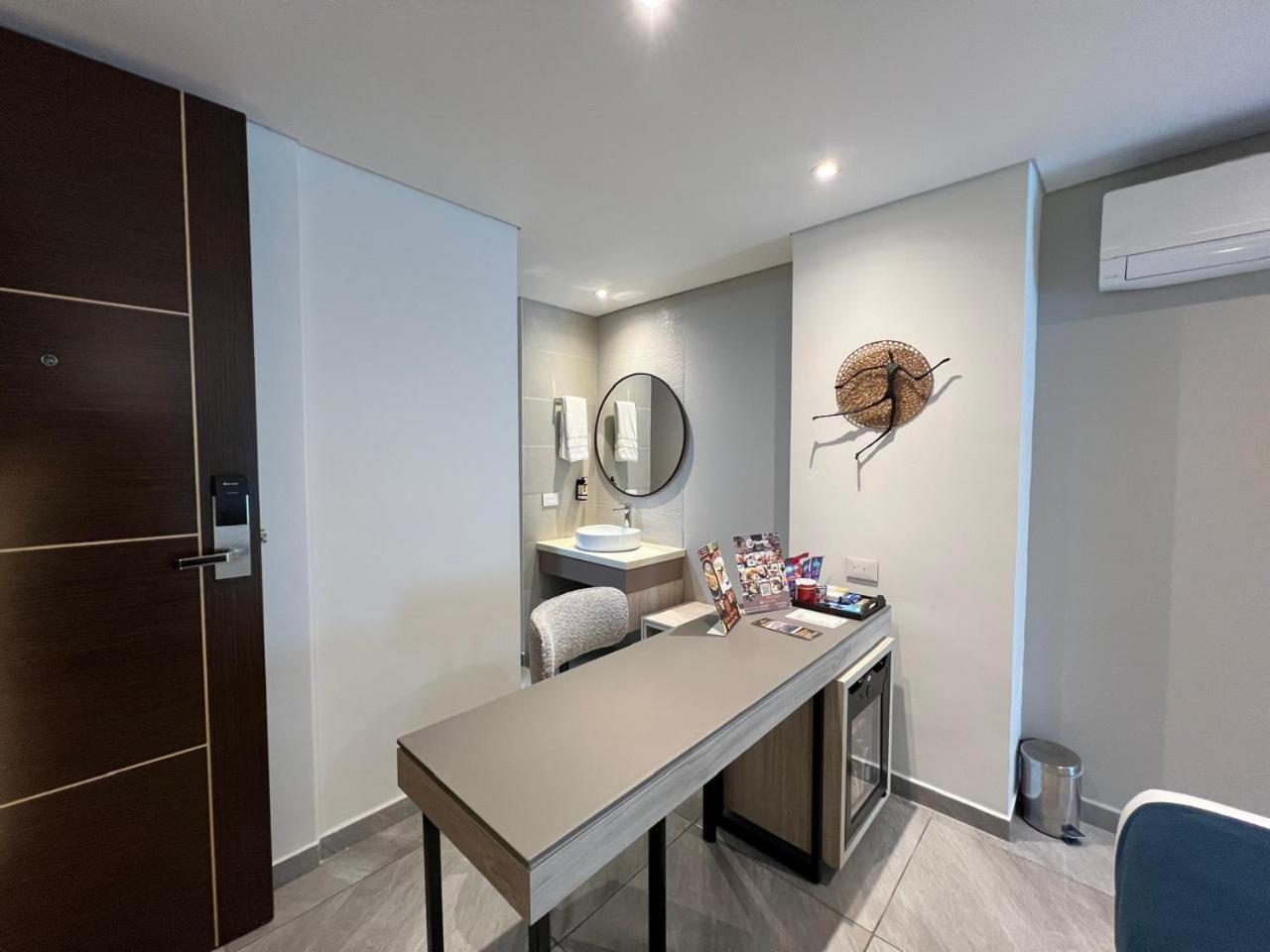 Zi One Luxury Hotel Перейра Экстерьер фото